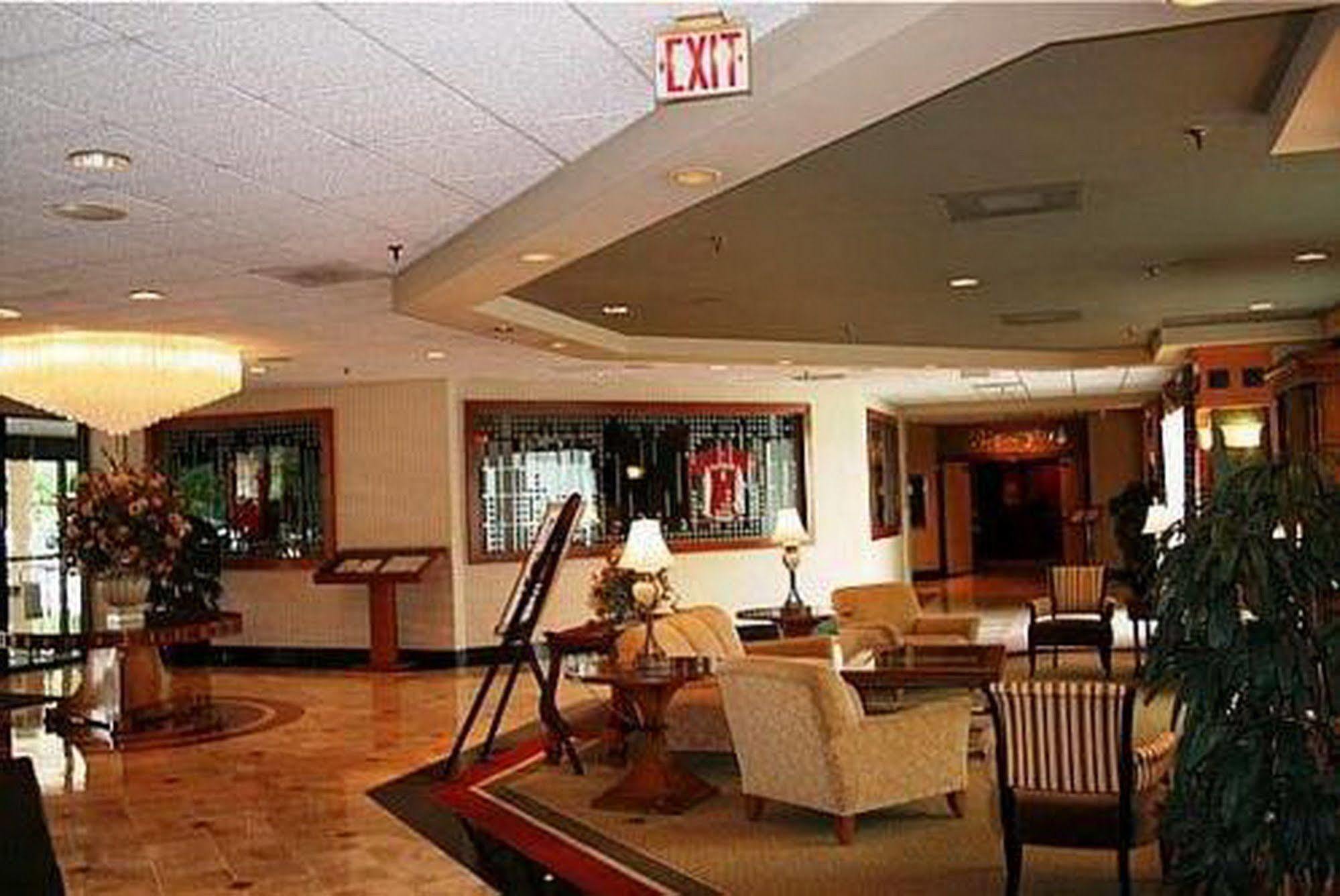 Magnuson Grand & Conference Center Somerset-Bridgewater Экстерьер фото