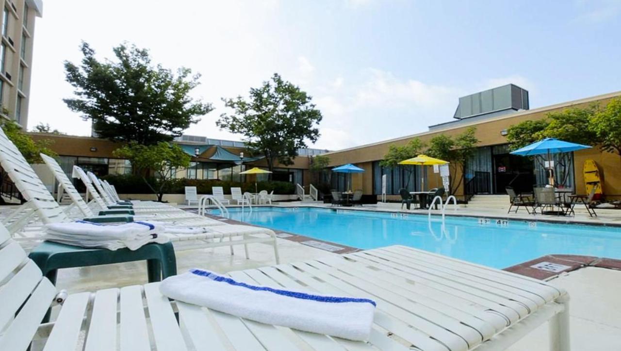 Magnuson Grand & Conference Center Somerset-Bridgewater Экстерьер фото