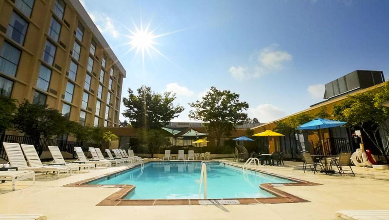 Magnuson Grand & Conference Center Somerset-Bridgewater Экстерьер фото